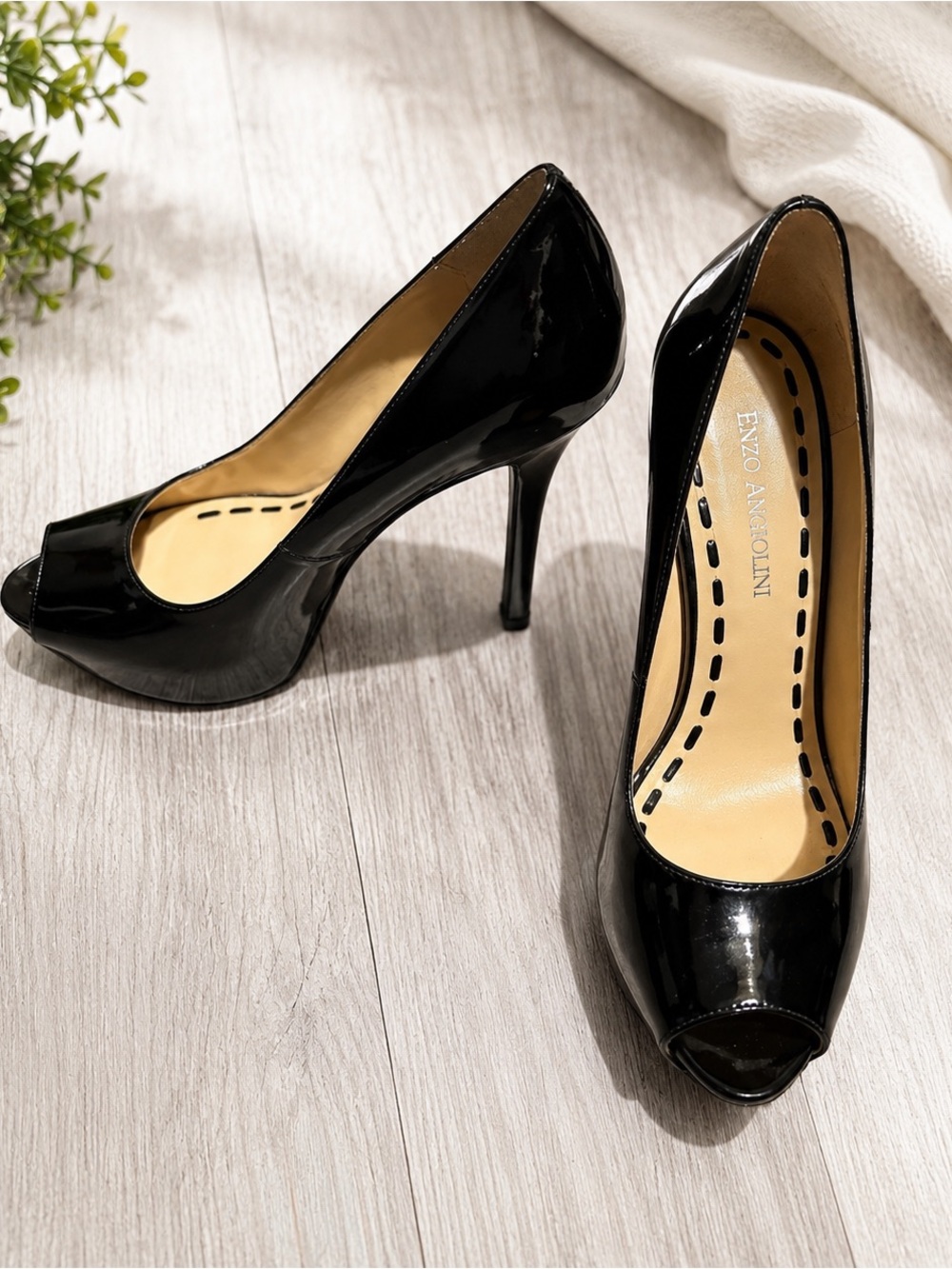Enzo Angiolini black platform pumps